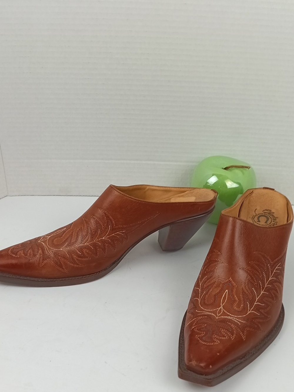 Charlie 1 Horse Rust Brown Leather Embroidered Western Pont Toe Mule Heels sz 10
